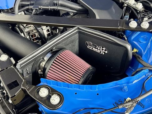 Used 2021 BMW M3 w/ M Carbon Exterior Package RWD image 42