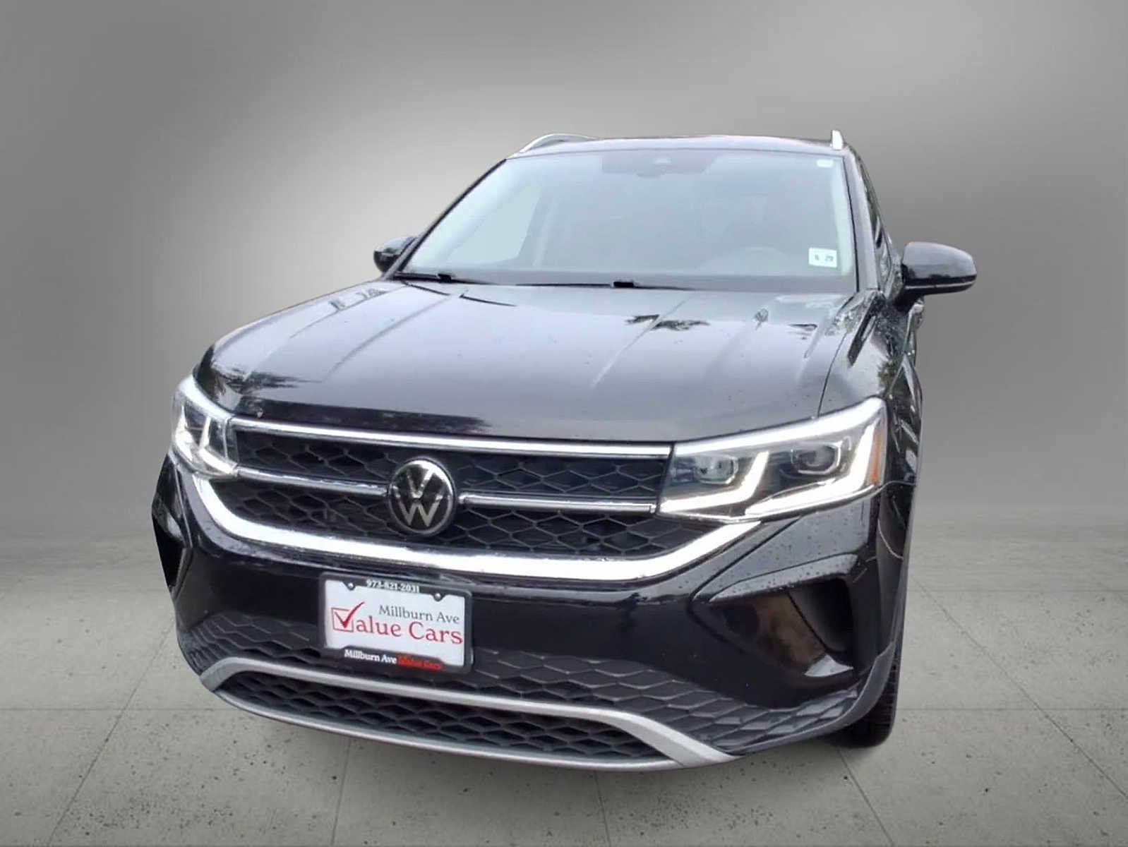 Used 2024 Volkswagen Taos SEL AWD/4WD image 3