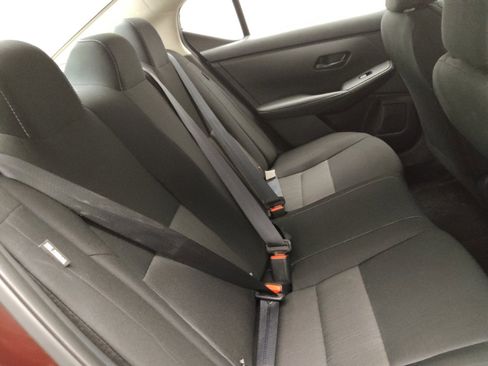 Used 2025 Nissan Sentra SV FWD image 19