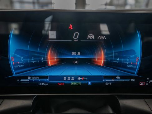 New 2025 Mercedes-Benz GLC 63 AMG S image 10