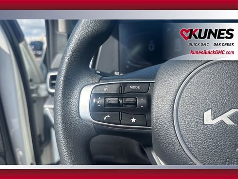 Used 2024 Kia Sportage LX image 28