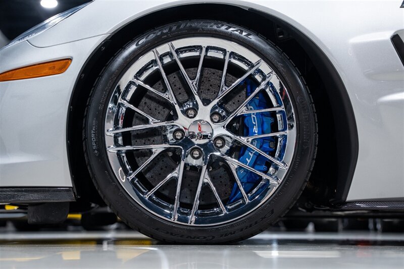 Used 2010 Chevrolet Corvette ZR1 w/ Preferred Equipment Group RWD image 12