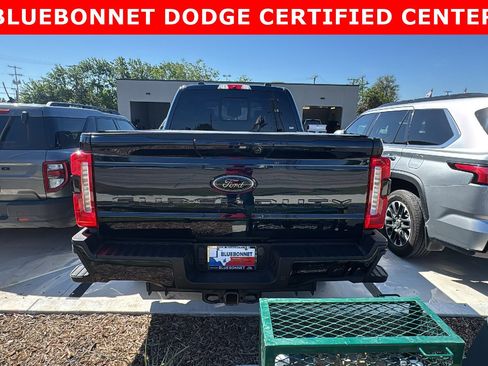 Used 2023 Ford F250 Lariat w/ Lariat Ultimate Package AWD/4WD image 5