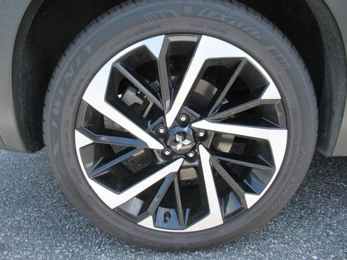 Used 2023 Mitsubishi Outlander SE AWD/4WD image 5