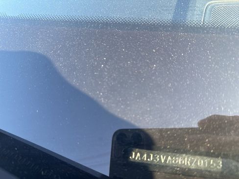 Used 2024 Mitsubishi Outlander SE image 14