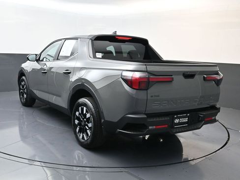 Used 2025 Hyundai Santa Cruz SE image 6