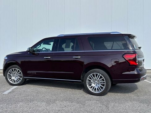 Used 2023 Ford Expedition Max Platinum AWD/4WD image 3