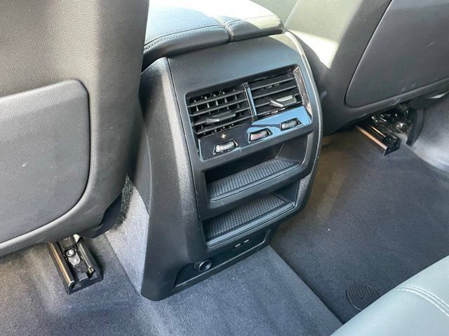 Certified 2024 BMW X5 xDrive40i w/ Premium Package AWD/4WD image 8