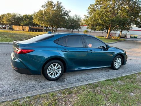 Used 2026 Toyota Camry LE w/ Convenience Package image 5