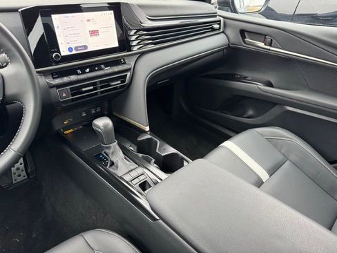 Certified 2025 Toyota Camry SE image 16