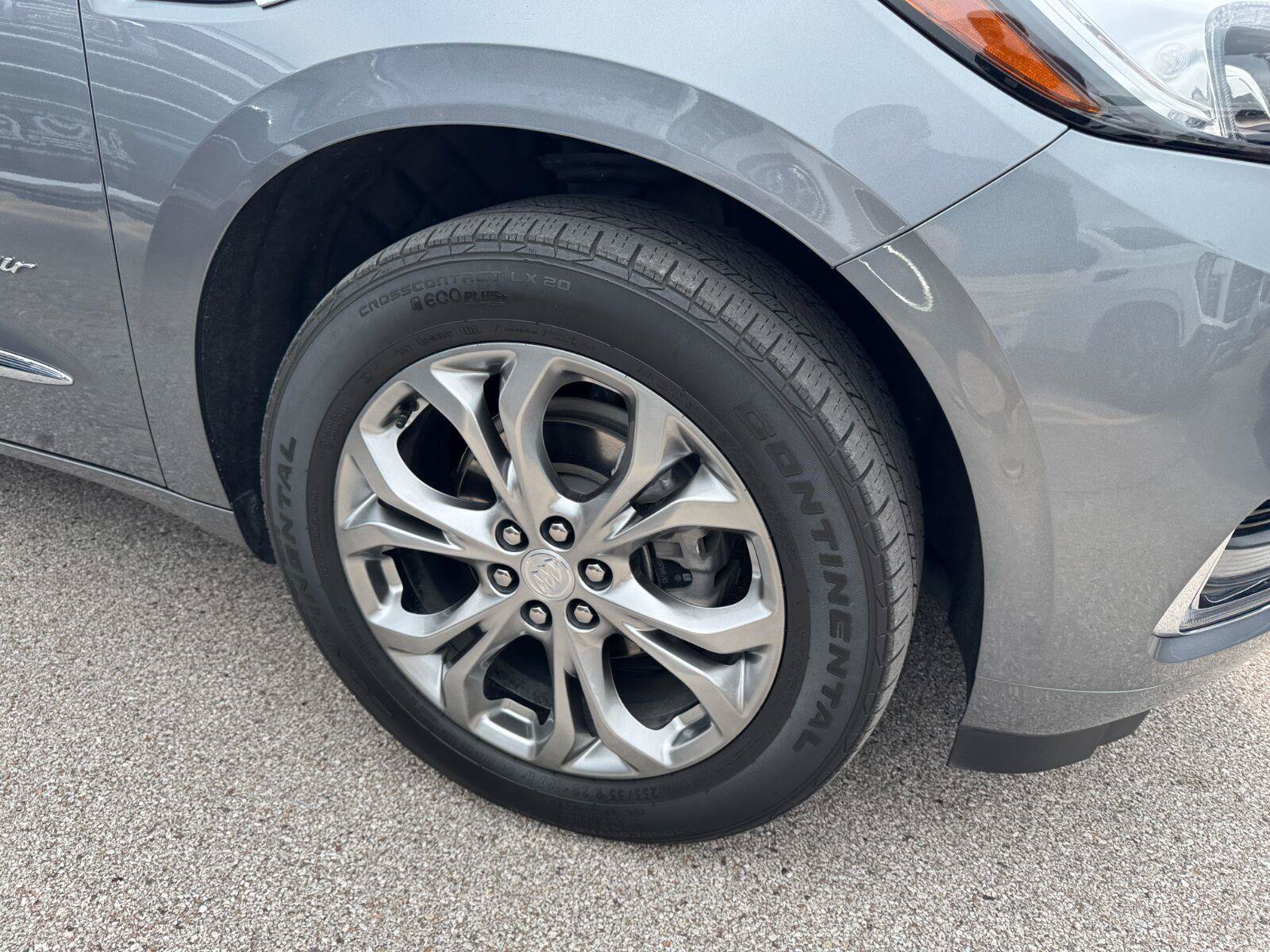 Used 2021 Buick Enclave Avenir AWD/4WD image 5