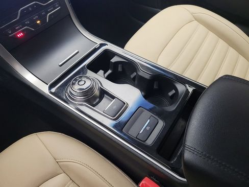 Used 2020 Ford Edge SEL w/ Convenience Package image 26