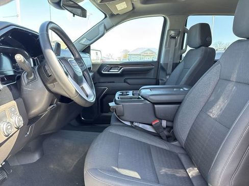 Used 2024 GMC Sierra 1500 SLE image 10