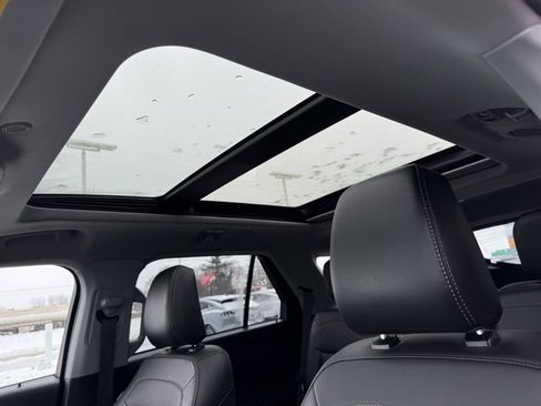 Certified 2023 Ford Explorer XLT w/ Equipment Group 202A image 9