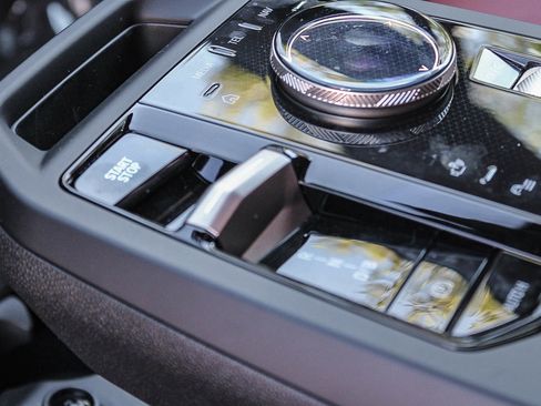 New 2026 BMW iX xDrive60 w/ Premium Package image 19