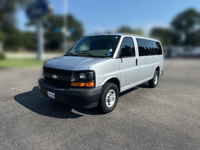 Used 2017 Chevrolet Express 2500 LS RWD image 1