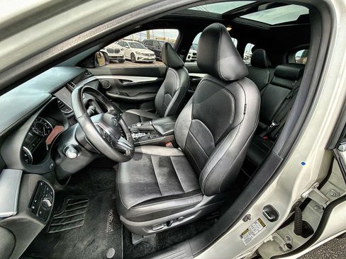 Used 2020 INFINITI QX50 Essential w/ Edition 30 Package AWD/4WD image 19