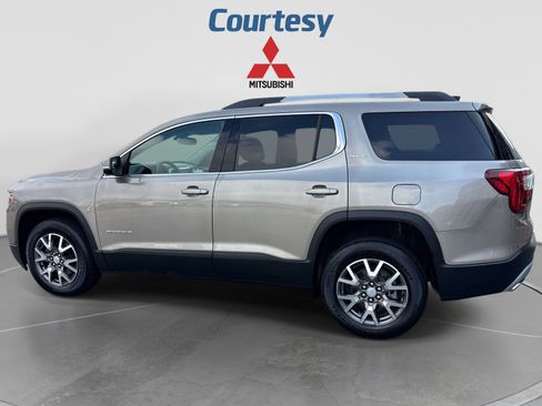 Used 2023 GMC Acadia SLE w/ Driver Convenience Package AWD/4WD image 2