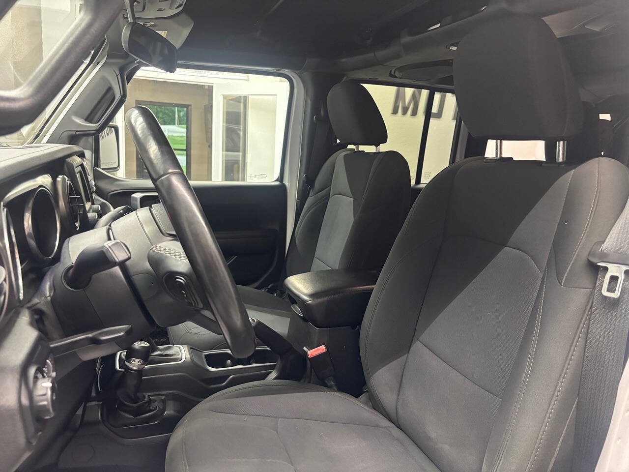 Used 2018 Jeep Wrangler Unlimited Sport S AWD/4WD image 15