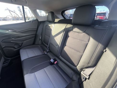 Certified 2025 Chevrolet Trax LT w/ LT Convenience Package image 24