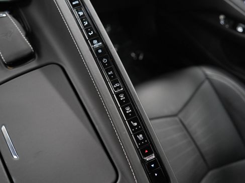 Used 2024 Chevrolet Corvette Stingray Premium Conv w/ Stealth Interior Trim Package RWD image 20