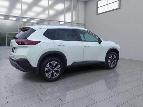Certified 2023 Nissan Rogue SV w/ SV Premium B Package AWD/4WD image 8
