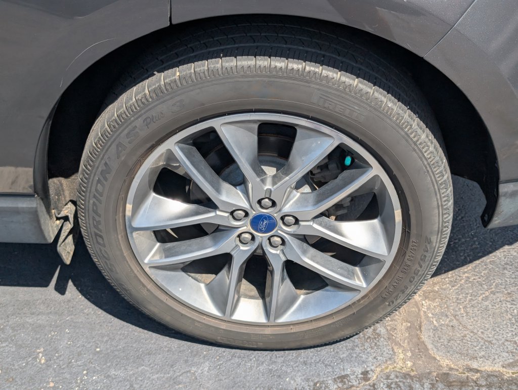 Used 2016 Ford Edge Titanium w/ Equipment Group 302A AWD/4WD image 19