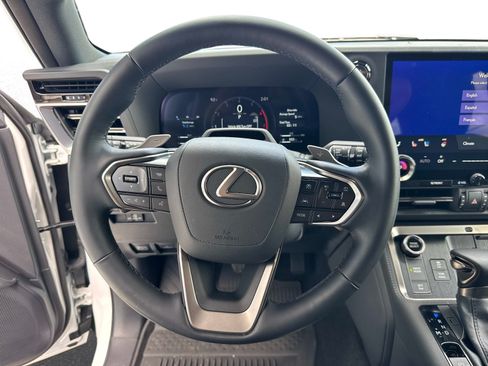 Certified 2024 Lexus GX 550 w/ Cold Area Package AWD/4WD image 29