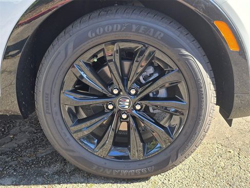 New 2026 Buick Envista Sport Touring image 9