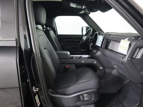 New 2025 Land Rover Defender 130 V8 AWD/4WD image 21