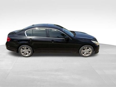 Used 2010 INFINITI G37 Journey w/ Premium Pkg RWD image 2