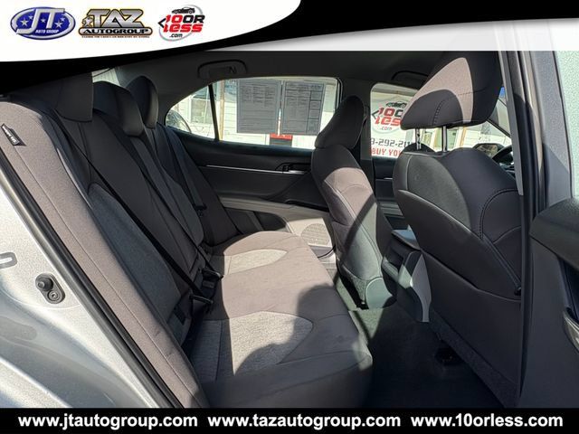 Used 2019 Toyota Camry LE FWD image 10
