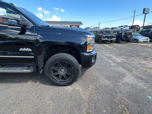 Used 2018 Chevrolet Silverado 2500 High Country AWD/4WD image 33