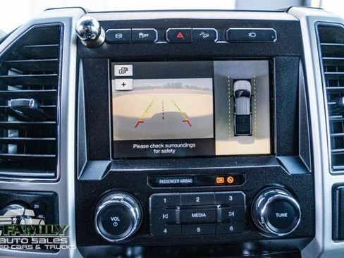 Used 2019 Ford F250 Lariat w/ Lariat Ultimate Package AWD/4WD image 18