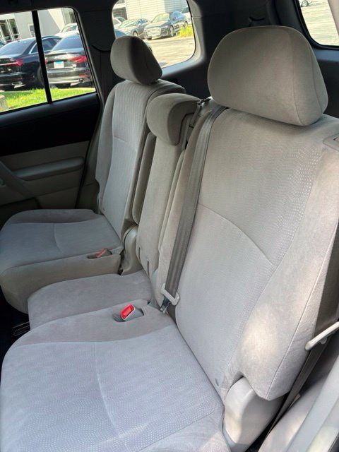 Used 2012 Toyota Highlander 4WD w/ Tow Pkg image 20