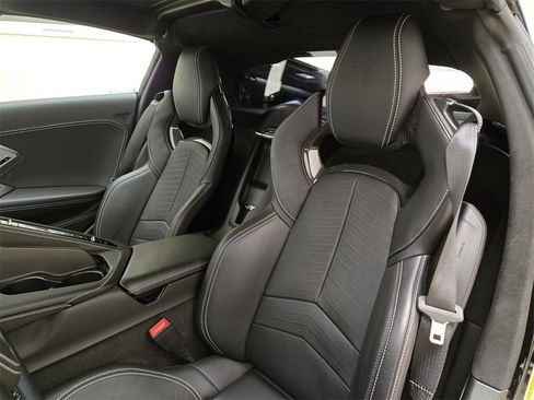 Used 2020 Chevrolet Corvette Stingray Premium Cpe w/ 3LT Preferred Equipment Group image 28