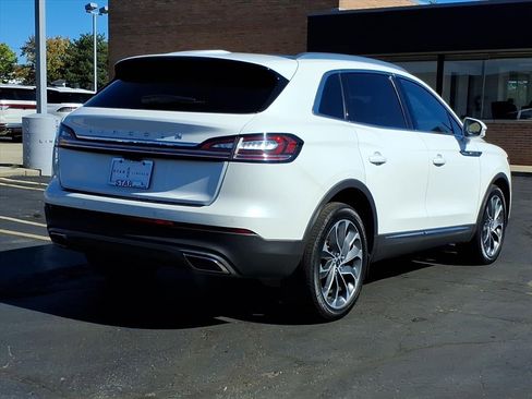 Certified 2022 Lincoln Nautilus Reserve image 29