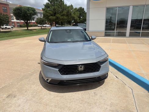 Used 2024 Honda Accord Touring image 5