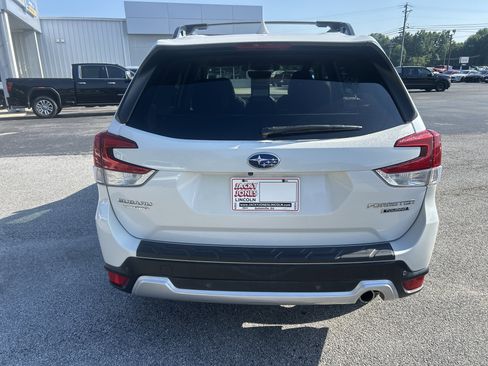 Used 2020 Subaru Forester Touring w/ Popular Package #2 AWD/4WD image 5