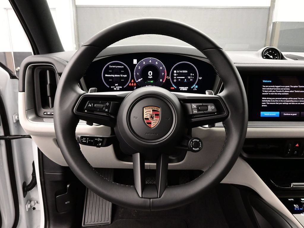 Certified 2025 Porsche Cayenne E-Hybrid AWD/4WD image 8