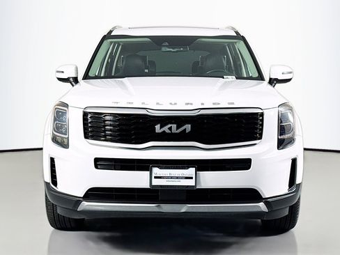 Used 2022 Kia Telluride EX w/ EX Premium Package image 2