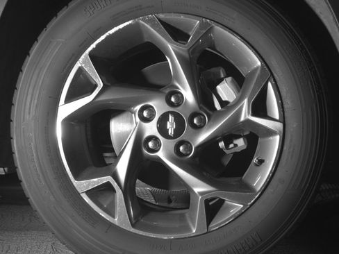 Used 2025 Chevrolet Trax LT FWD image 13