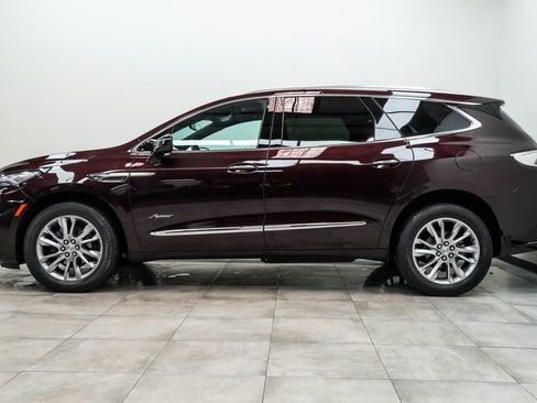Used 2023 Buick Enclave Avenir w/ Avenir Technology Package AWD/4WD image 8