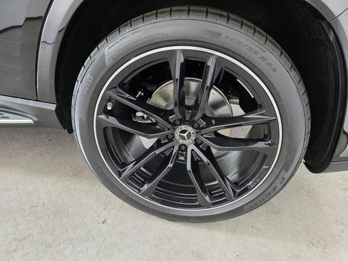 New 2026 Mercedes-Benz GLS 450 4MATIC image 16
