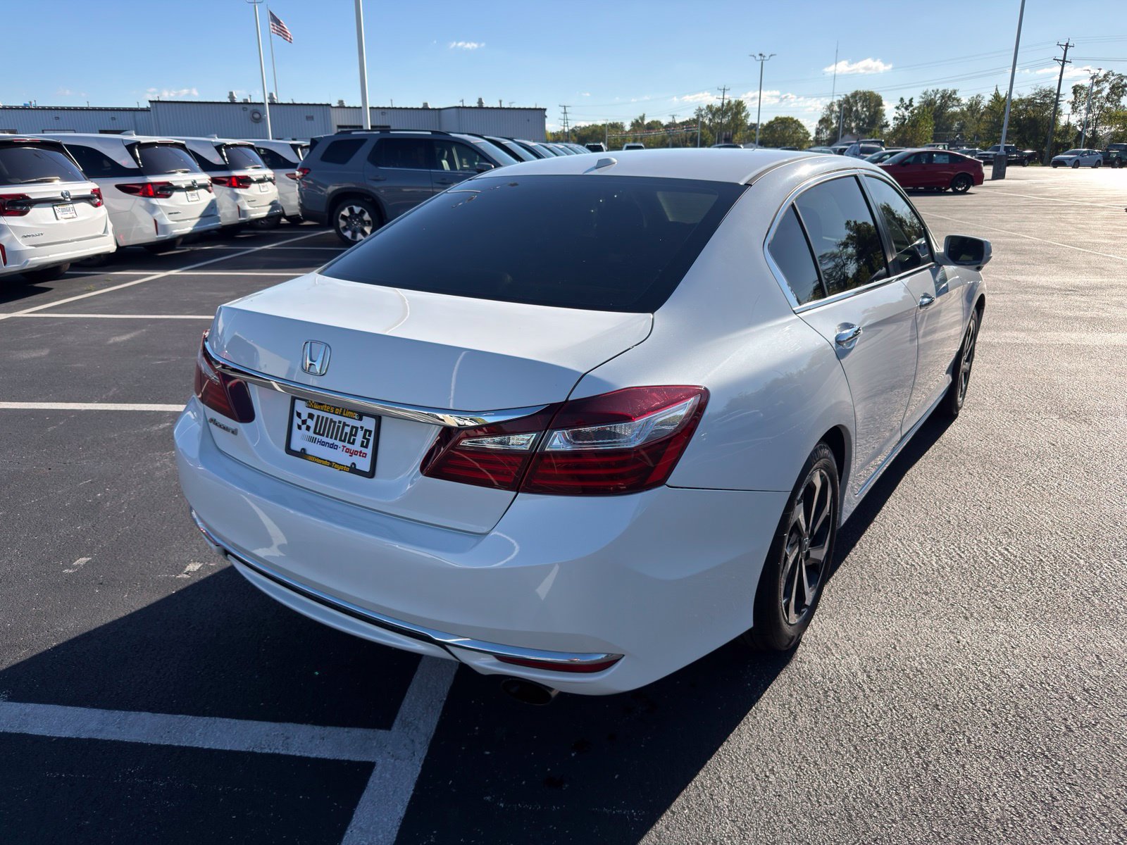 Used 2017 Honda Accord EX-L image 13