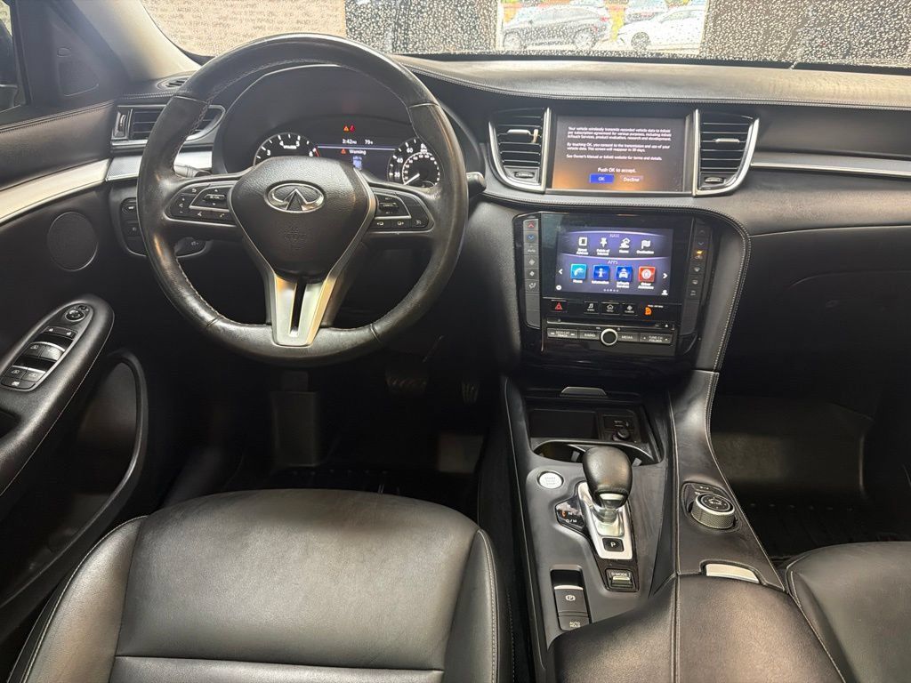 Used 2019 INFINITI QX50 Luxe w/ Navigation Package AWD/4WD image 16