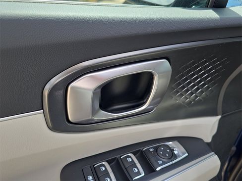 New 2026 Kia Sorento S image 18