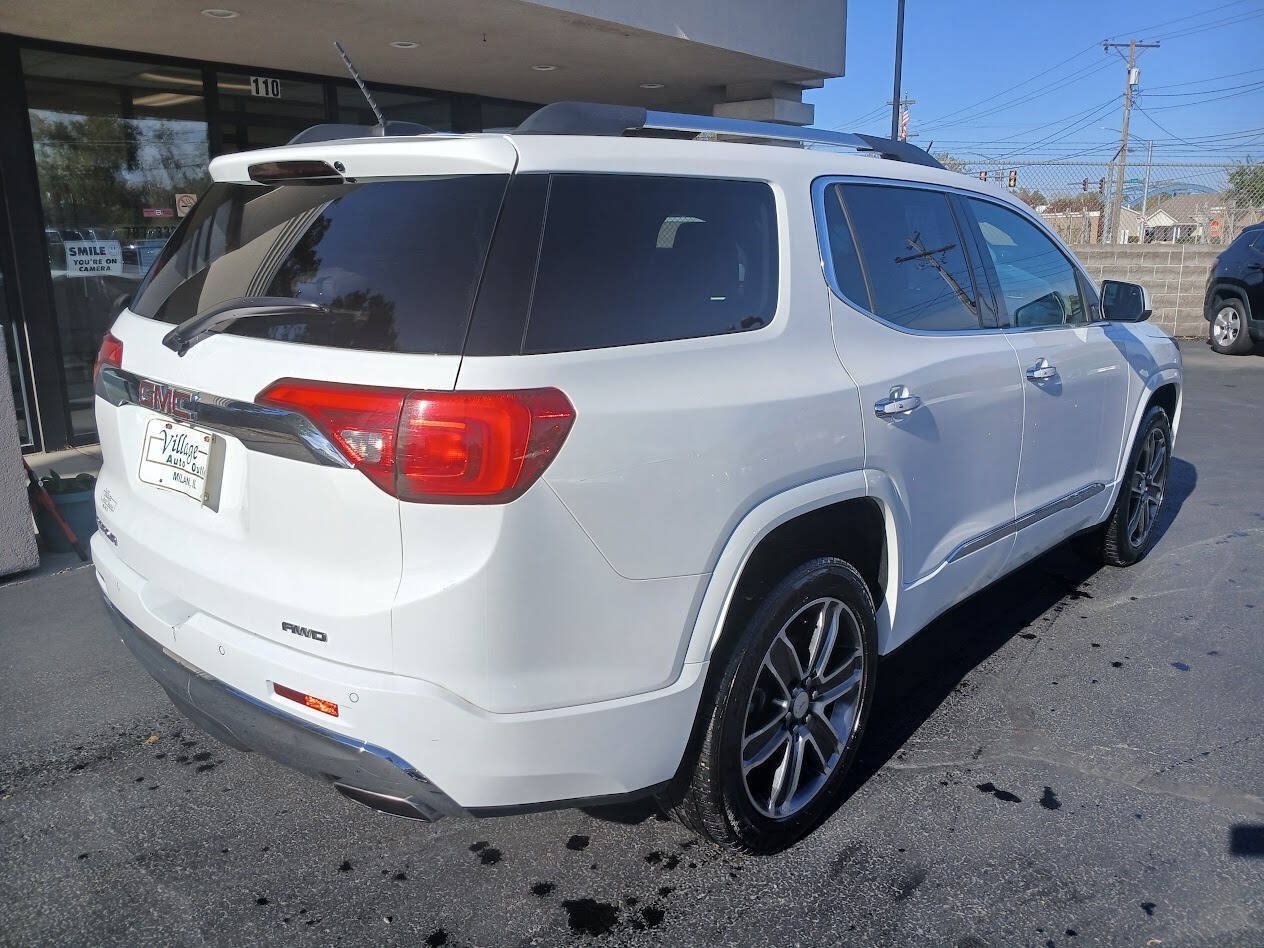 Used 2019 GMC Acadia Denali AWD/4WD image 10