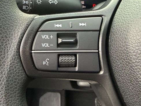 Used 2025 Honda Accord LX image 19