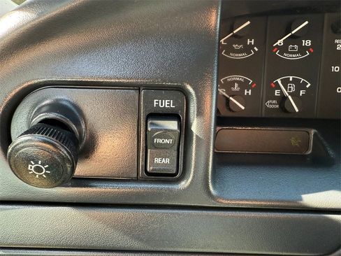 Used 1996 Ford F250 XL image 27